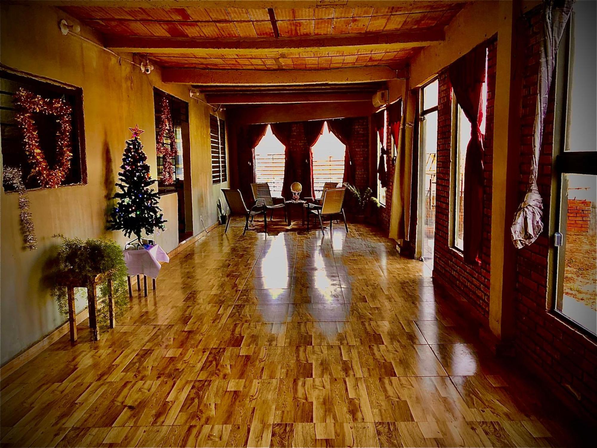 La Escala Aeropuerto Bed & Breakfast Luque Exterior foto